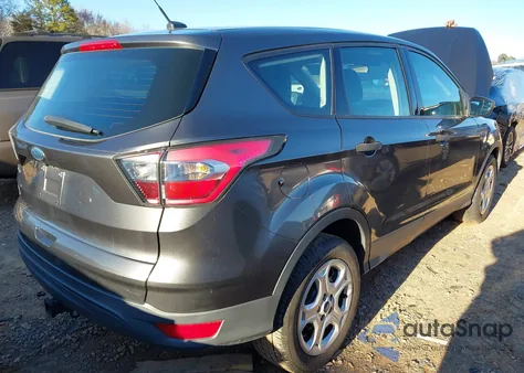 2017 Ford Escape S z USA, uszkodzony, nr VIN 1FMCU0F78HUA76118